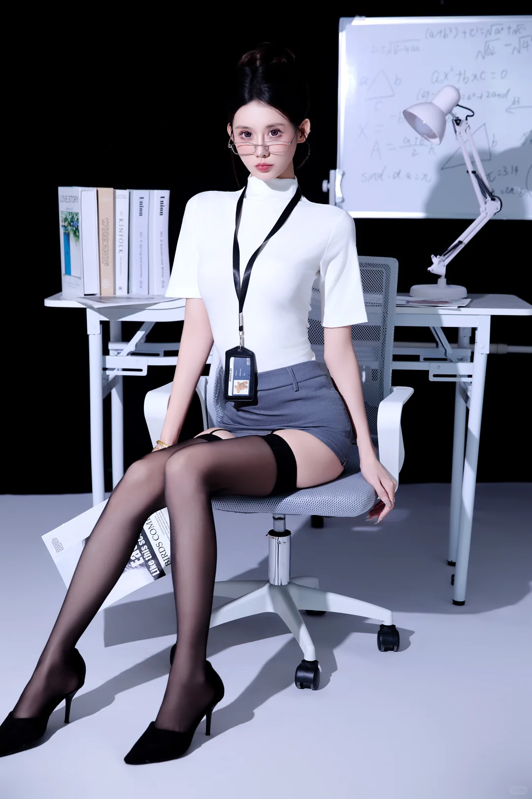 麻辣女教师🔥💻办公室海妖风丨御姐写真