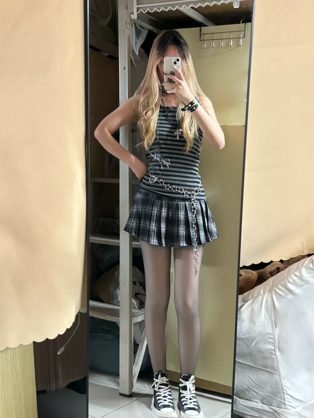 买到了好穿的加绒黑丝～