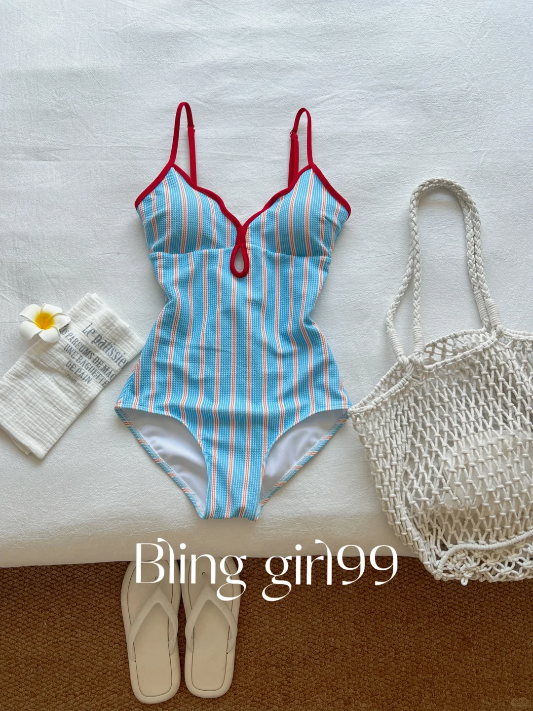 海边度假穿搭！♥️蓝红cp色条纹泳衣好chill