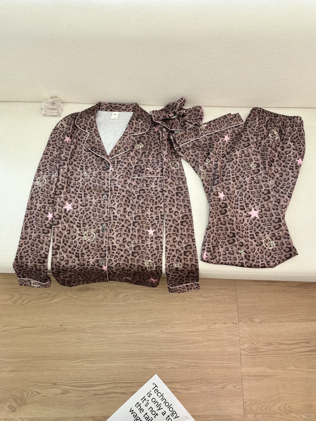 今天是粉豹纹kitty女明星💗✨好甜好可爱～