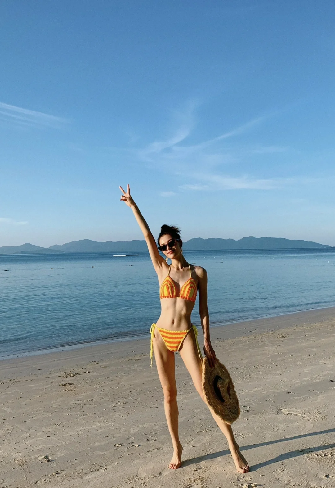 钟楚曦这身材谁看了都得羡慕吧❗