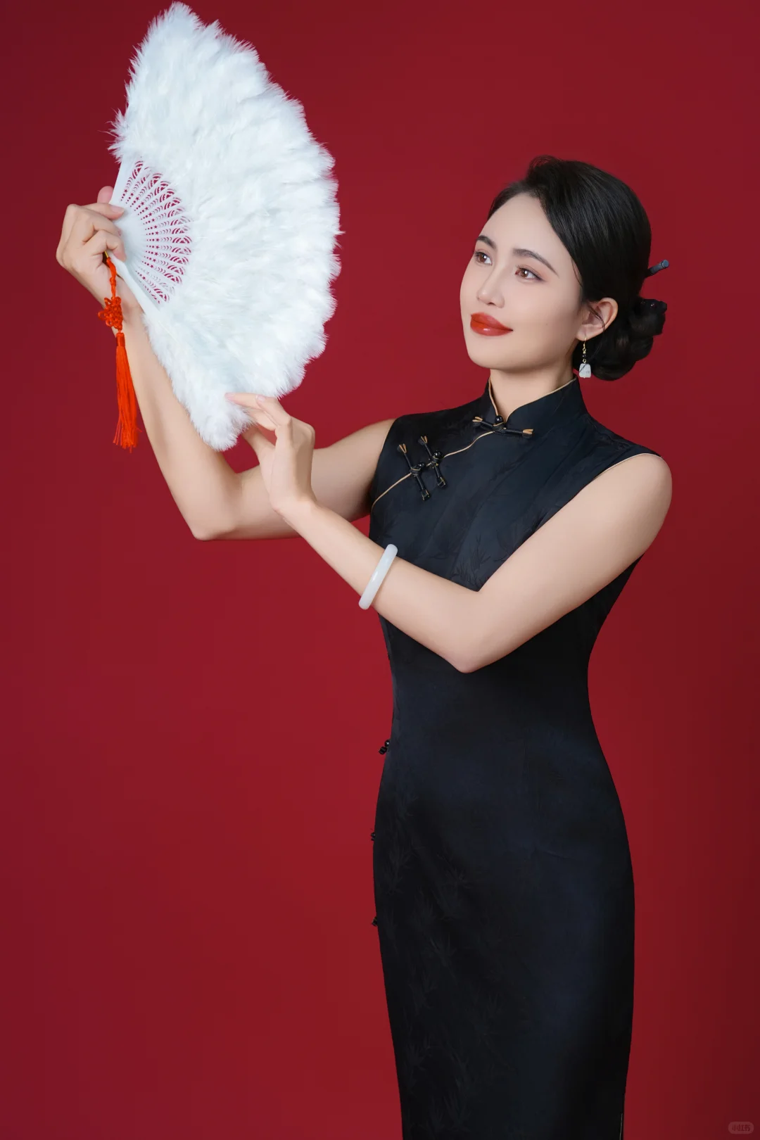 健身女被修没的手臂