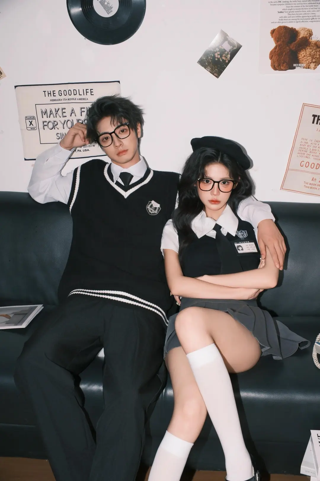 学校里那一对势均力敌的情侣👓