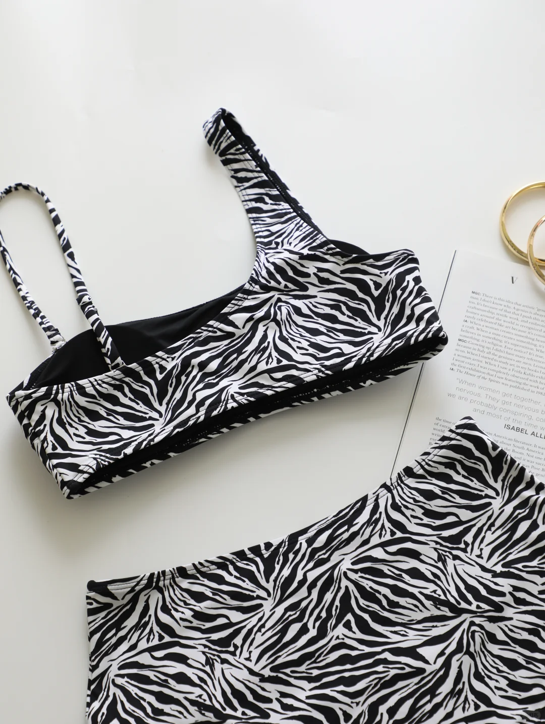 去海边的马甲线泳衣！黑白豹纹🖤