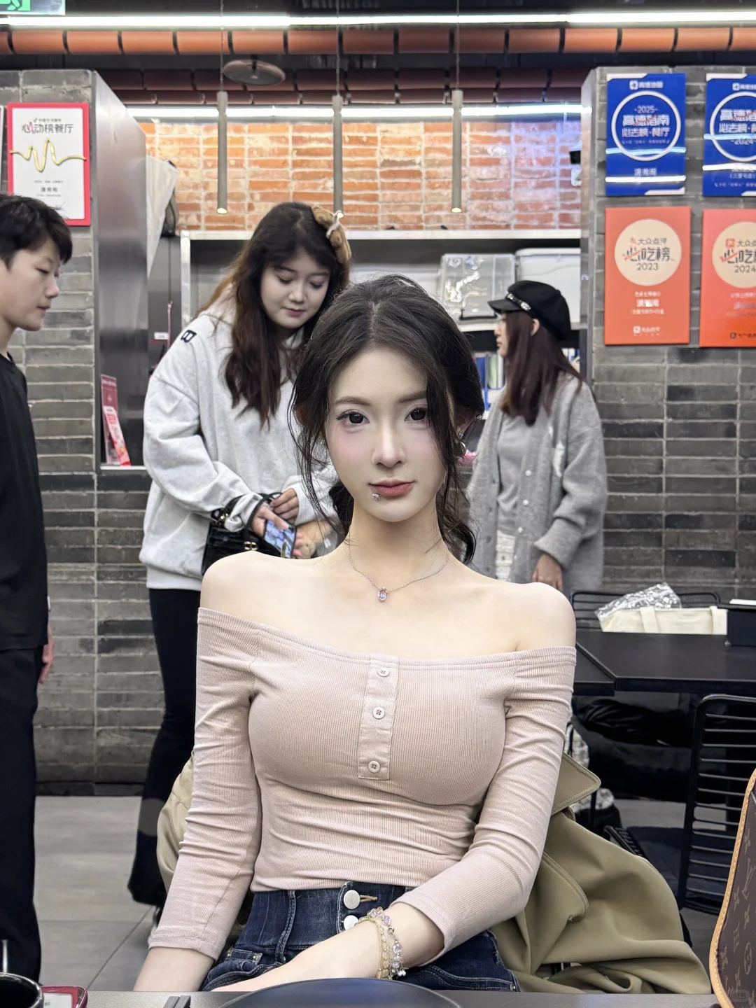 本人166cm 81斤🉑️做兼职模特