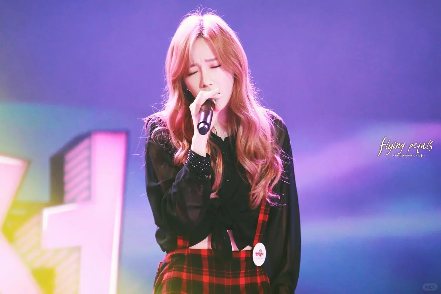 舞台上的姐姐好迷人