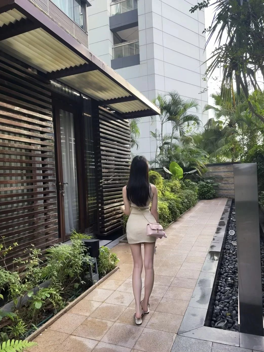 Midnight swimming🌙