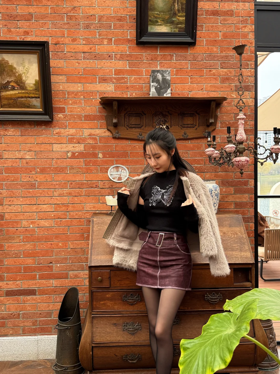 美女们，快把你们的宝藏黑丝甩给我！