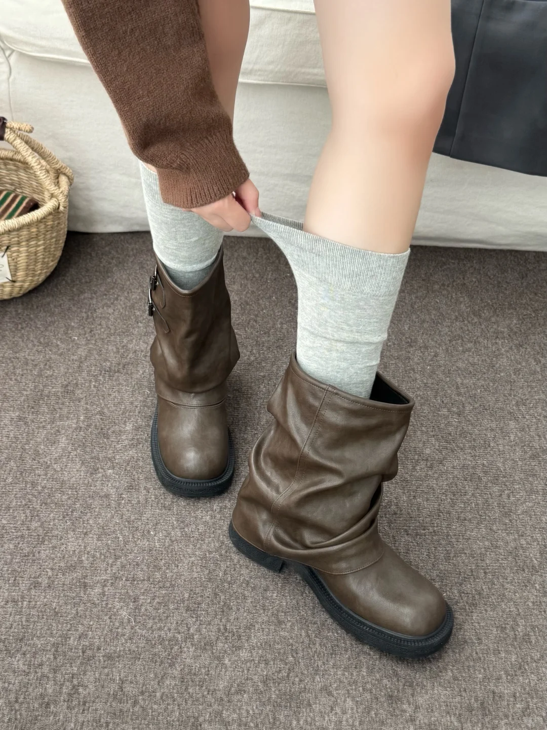 “live实况～自带氛围感不勒腿的灰色小腿袜”