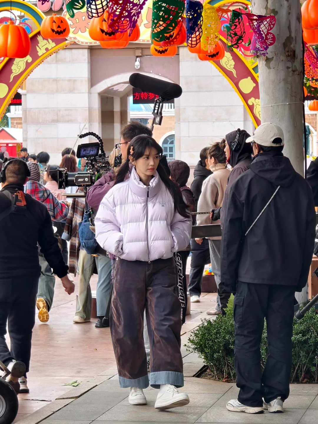 田曦薇太会了！这一身穿搭好可爱🐰