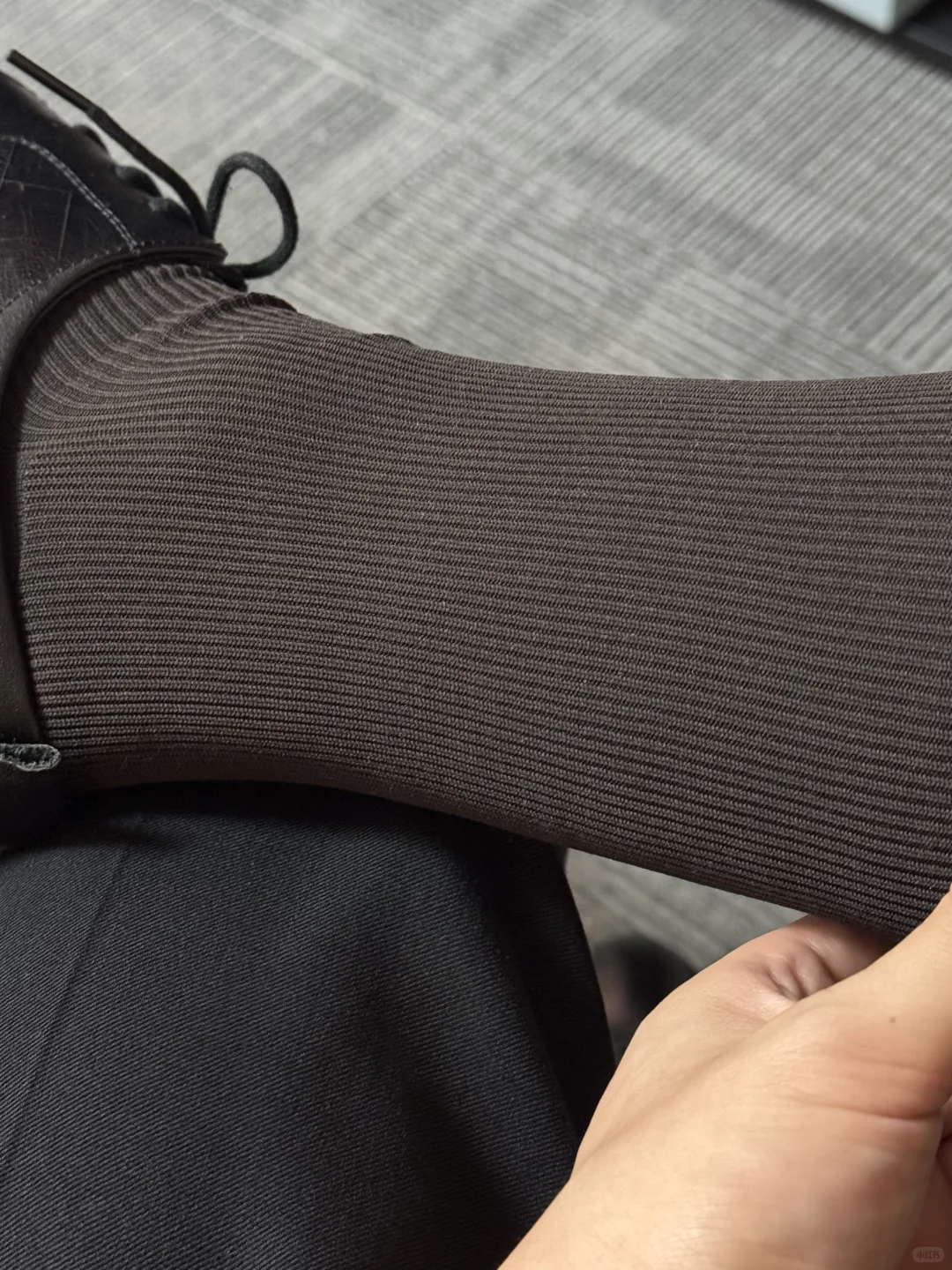 直男同事一大早问我这是什么袜？