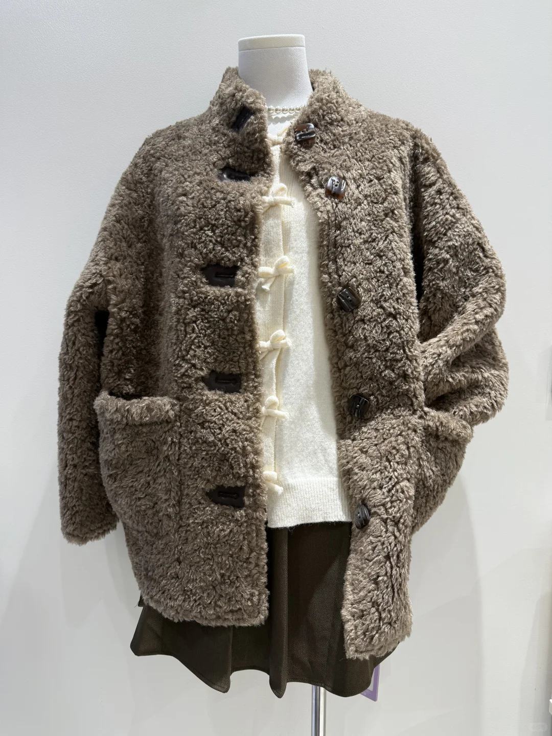 谁说大码女生只能穿深色‼️