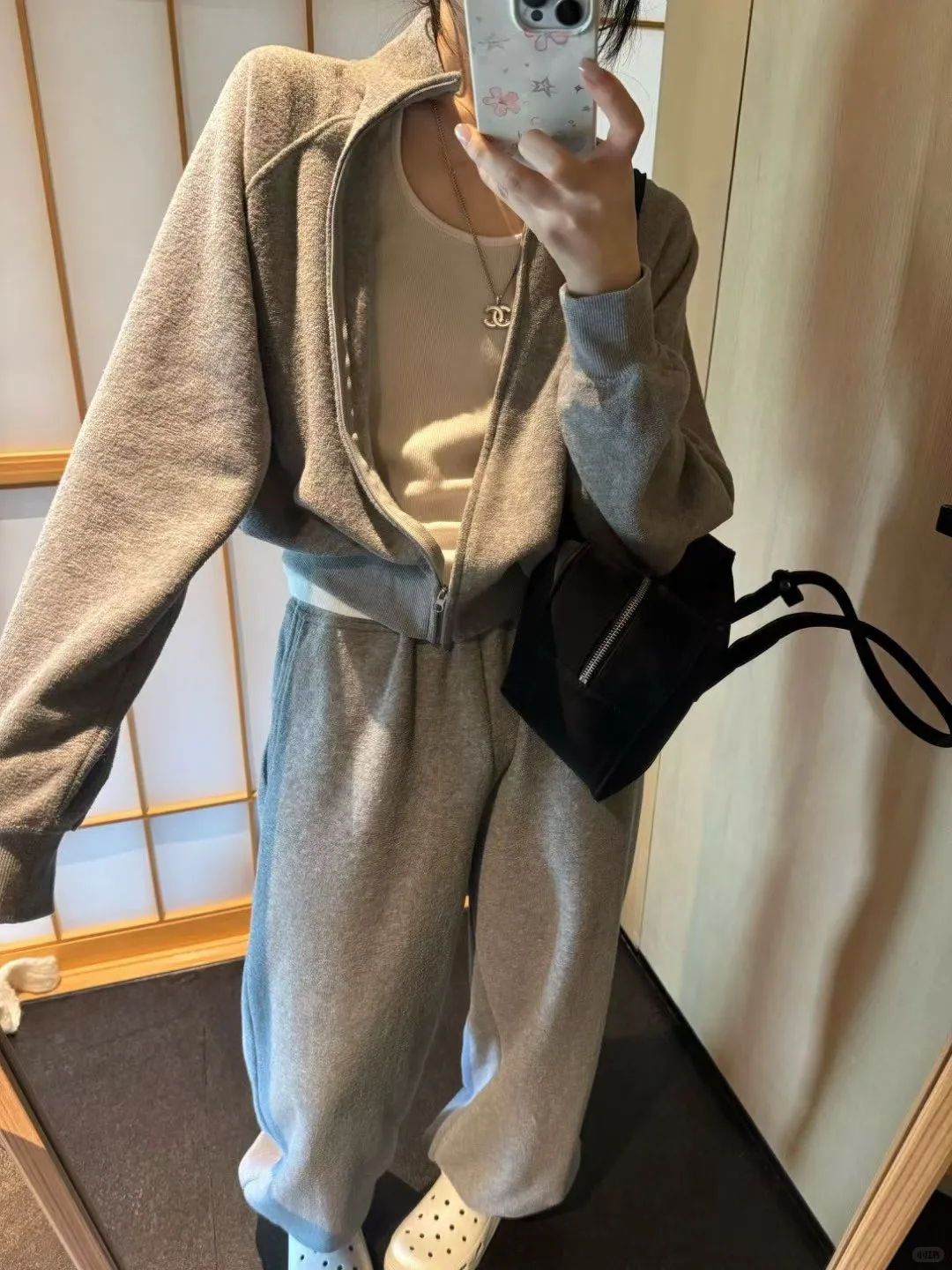 好看的衣服当然要推荐给你们