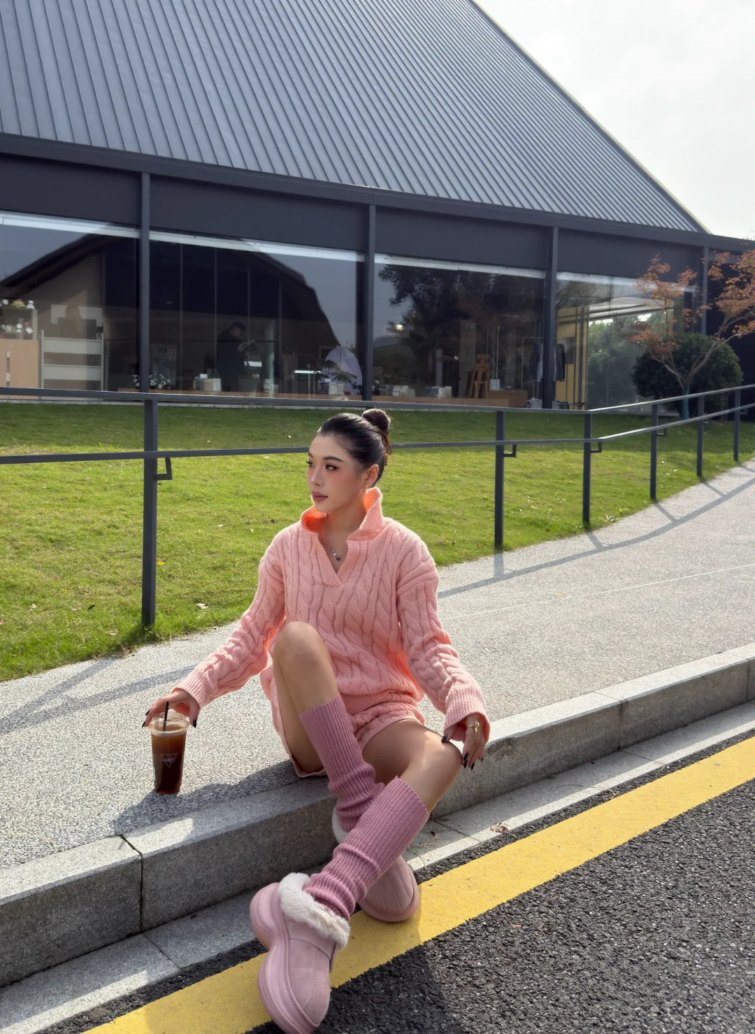 灵感穿搭｜秋冬来点粉色💗