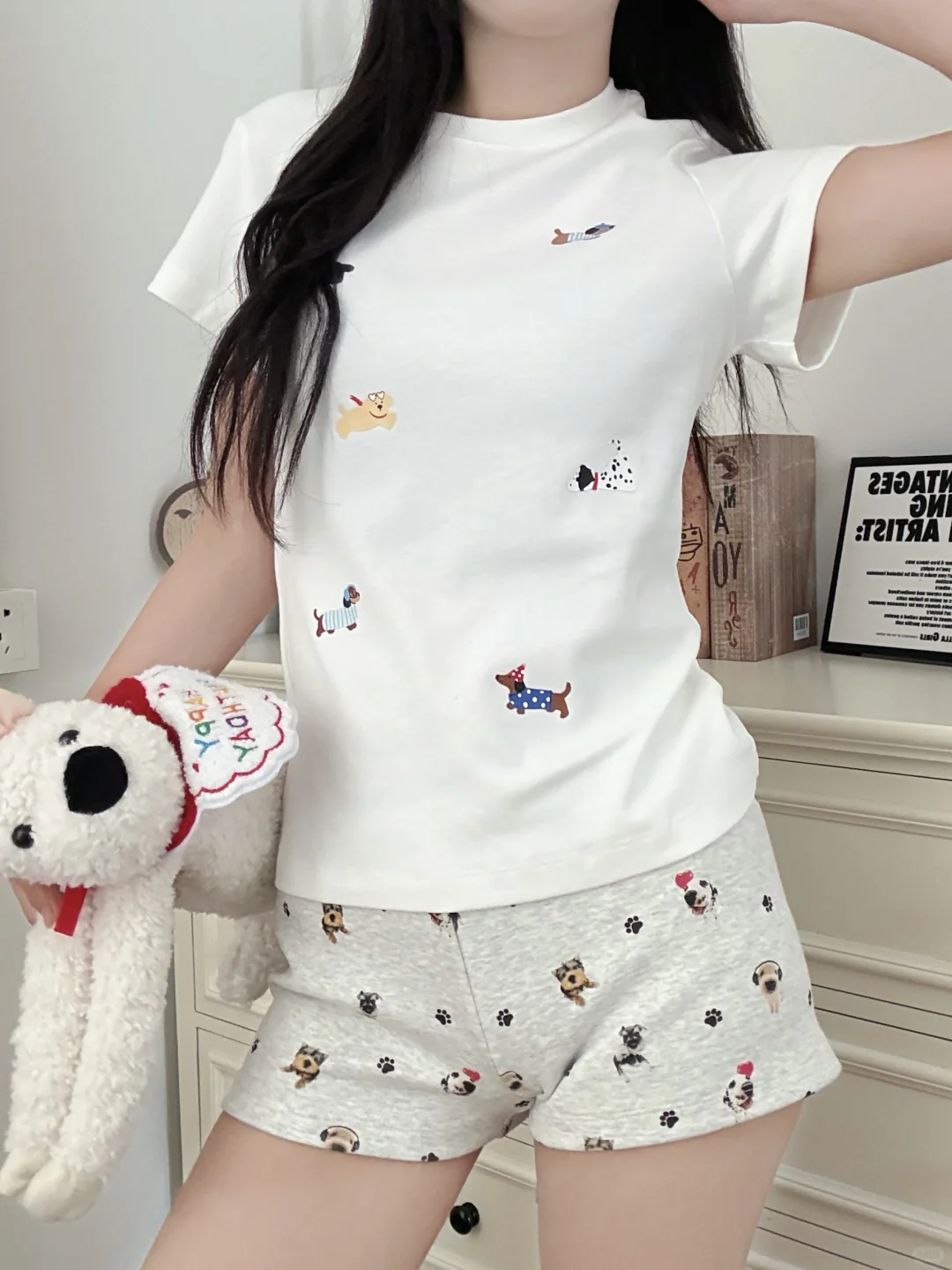 俏皮可爱的一套睡衣呀～