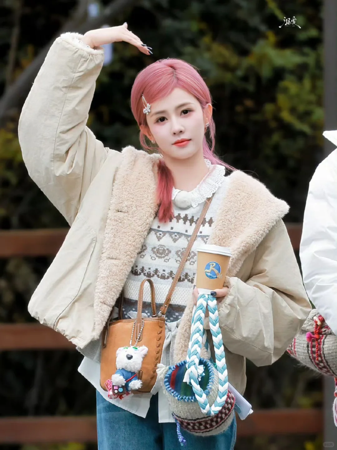 白鹿跑男4套造型，像少女漫一样可爱的女鹅