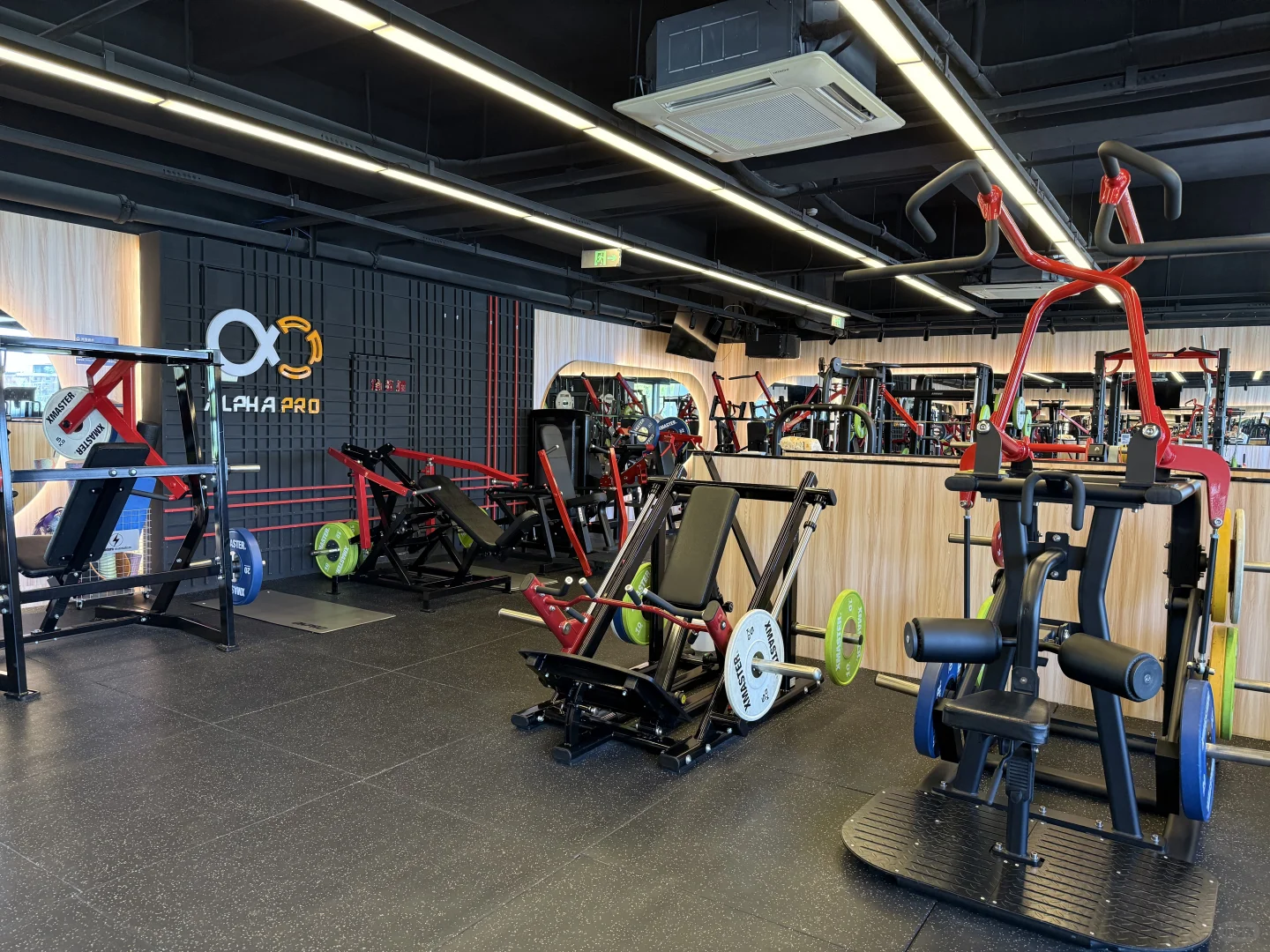 在转塘｜美院北门，i人友好的全女健身房