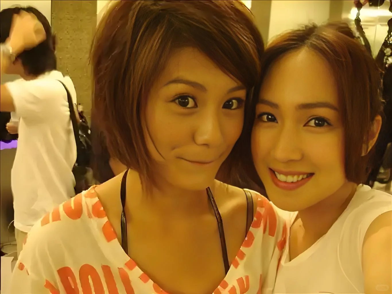 古早“校花”青春女主角