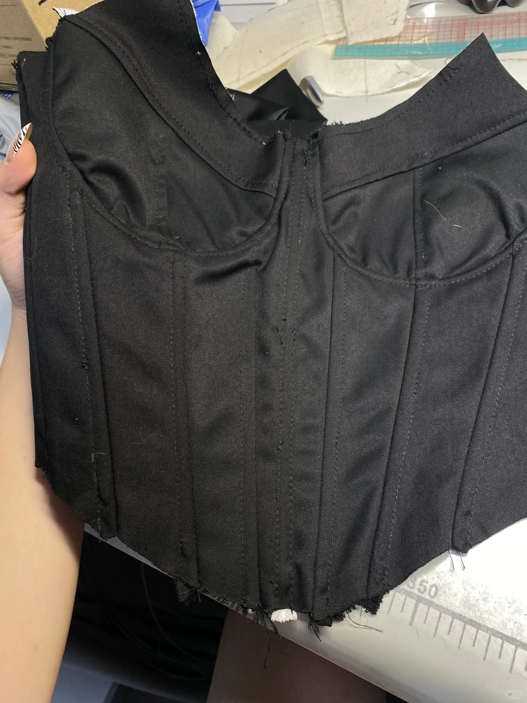 一些胸衣的制作过程与细节