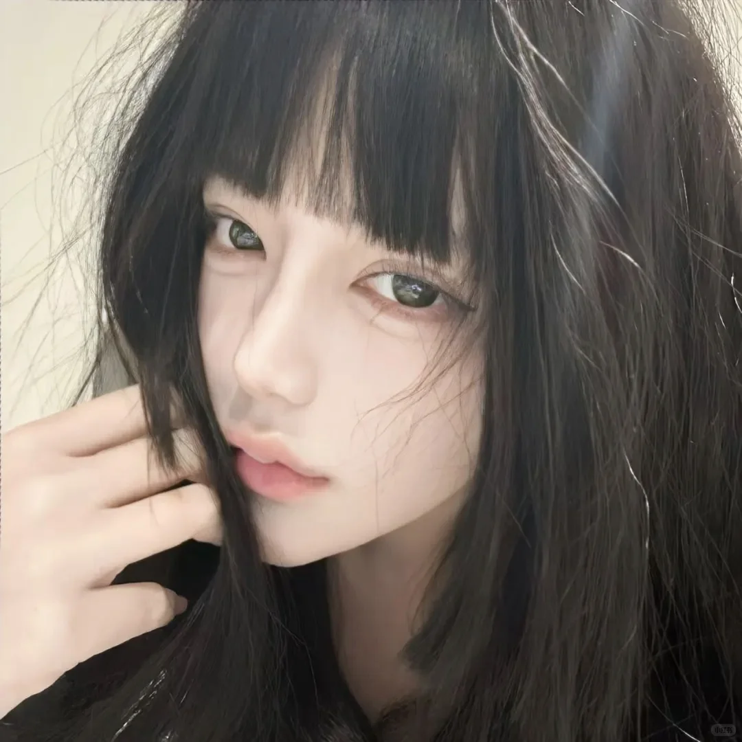 女头丨信仰浪漫与爱，只对温柔忠诚