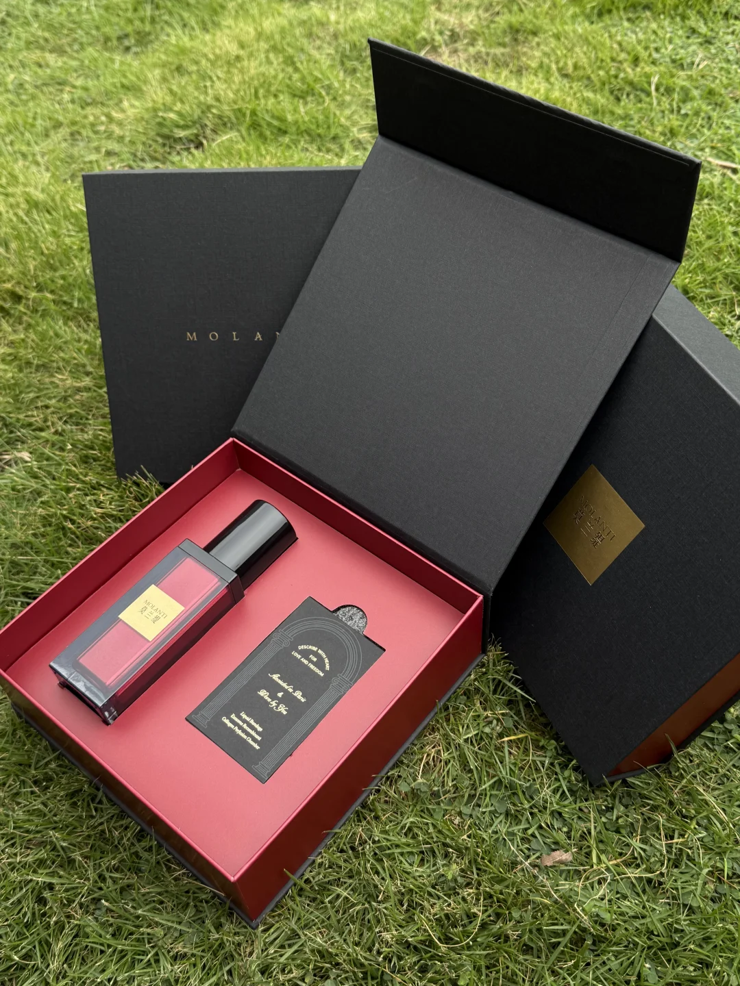 一瓶多效！这件「液体胸衣」太适合懒人了！