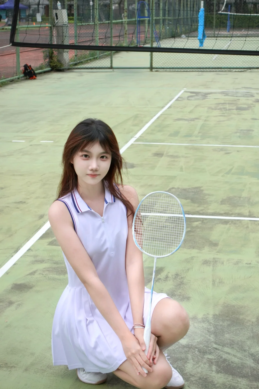 04 女大|正是打羽毛球的好天气！