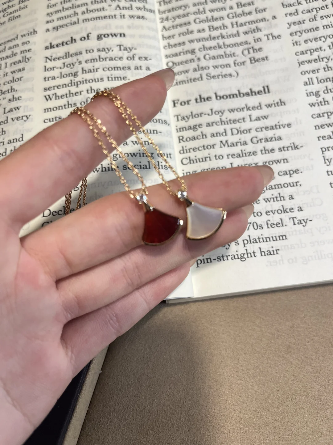 比秋冬第一杯奶茶先到的是第一条小裙子😝