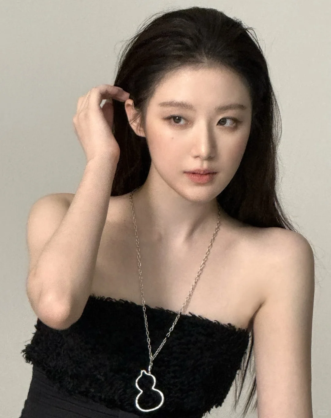 自带姐系清冷感的淡颜…