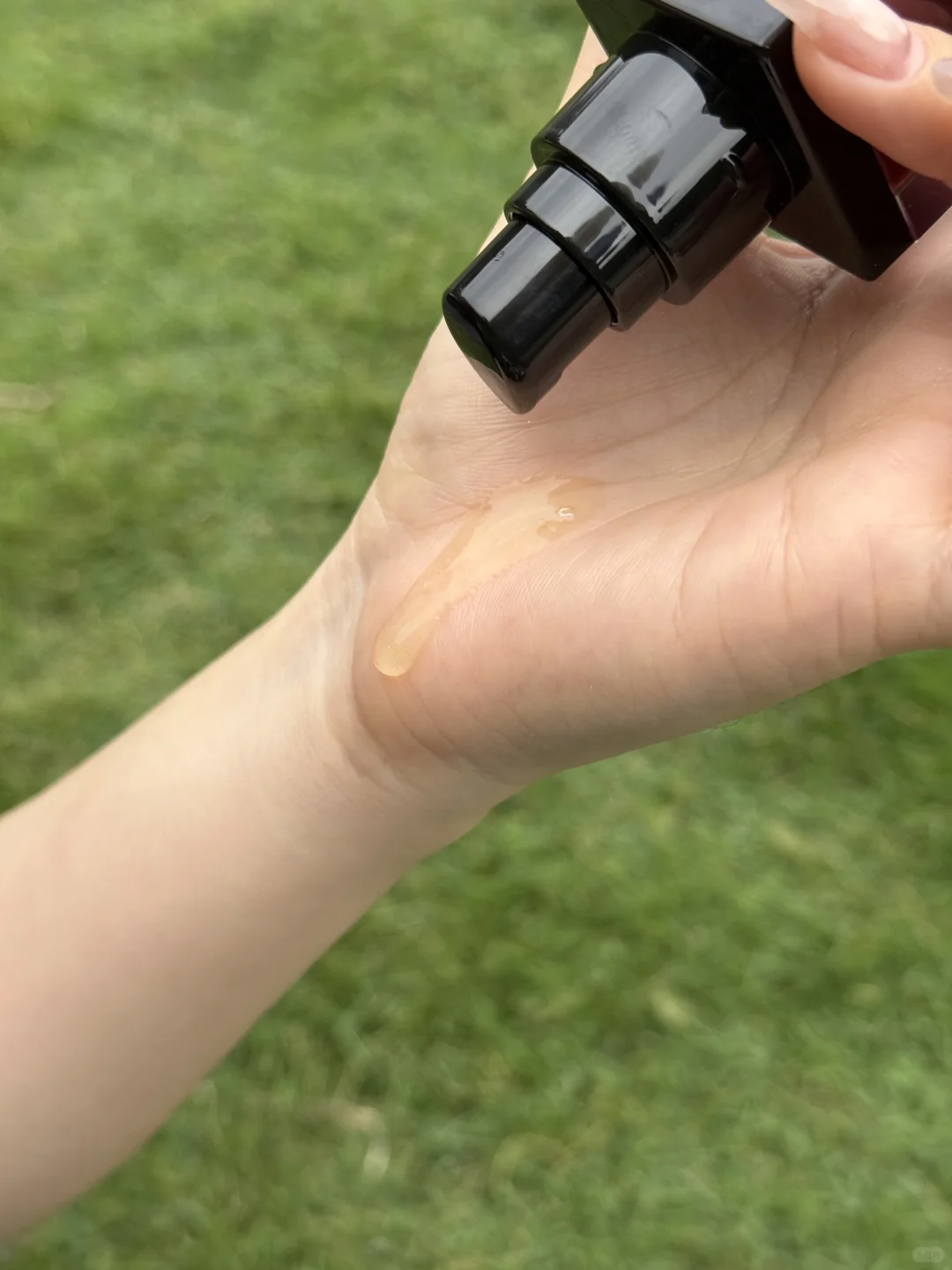 一瓶多效！这件「液体胸衣」太适合懒人了！