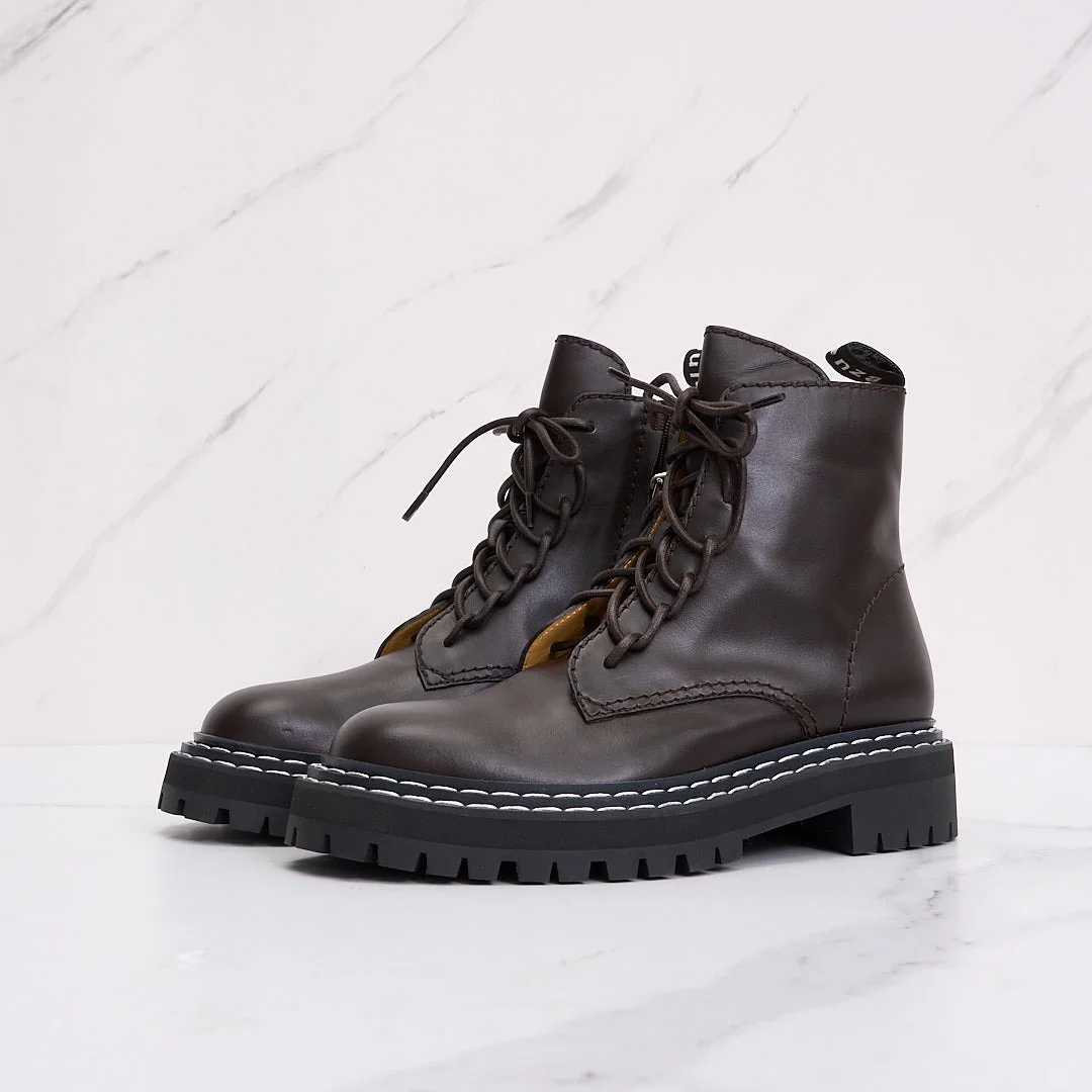 2️⃣折ProenzaSchouler女士英伦风复古马丁靴