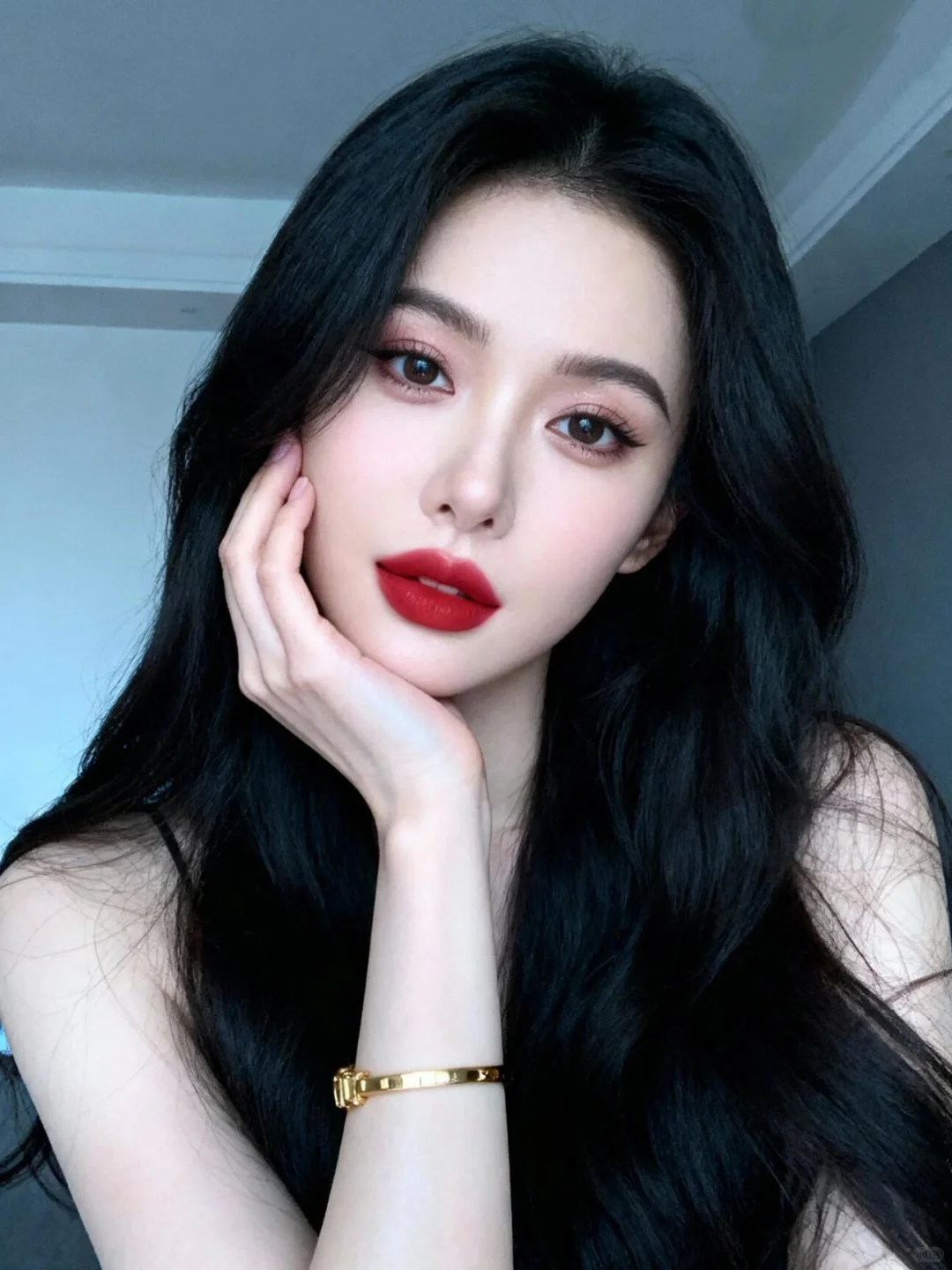 这支复古红简直把“富贵氛围感”焊在脸上