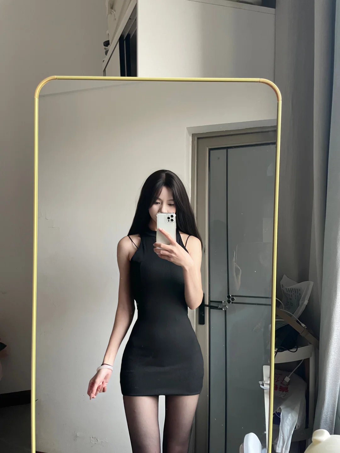 这套真的太喜欢了！黑色包臀裙