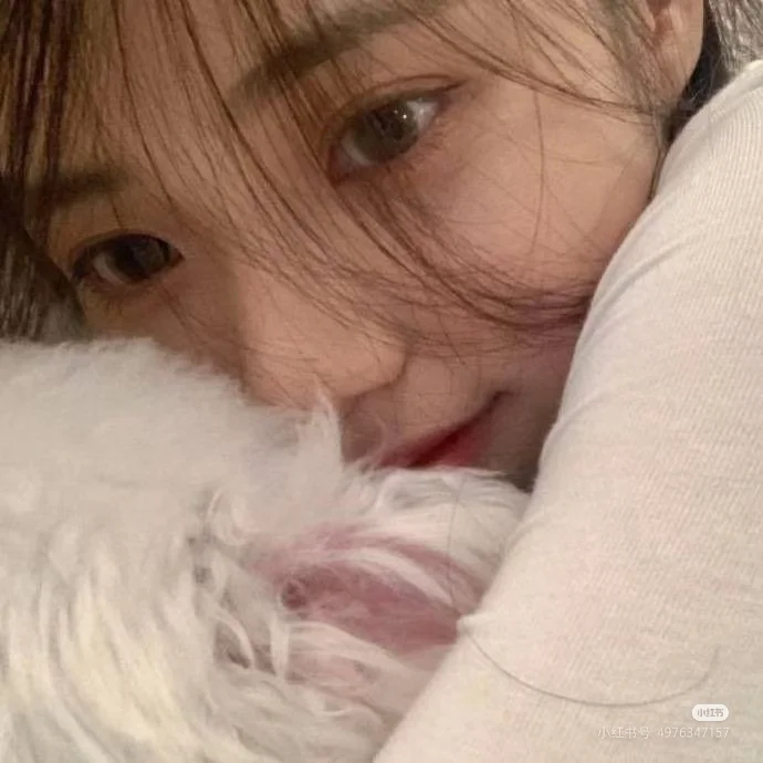 真人女头，拿图吱一声