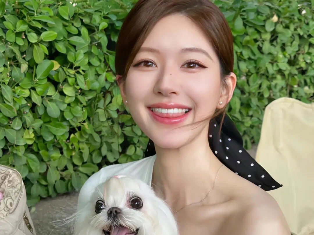 𝑺𝒉𝒂𝒓𝒆｜赵露思平板壁纸🫧