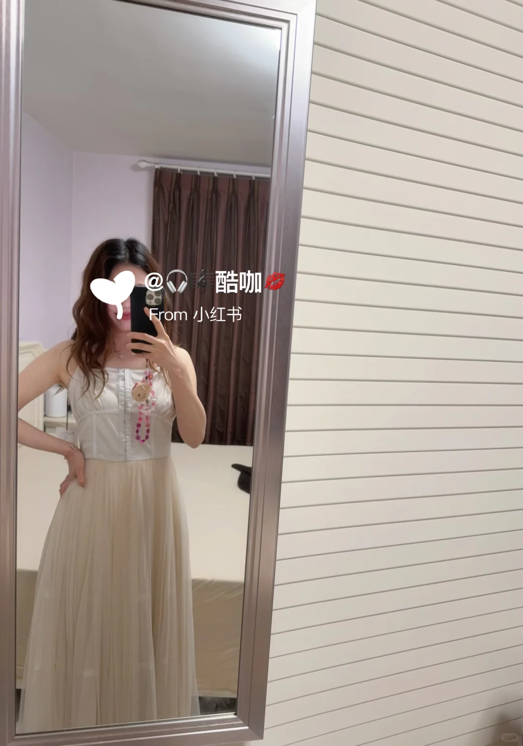 Herlipto | 微光泽柔软吊带连衣裙