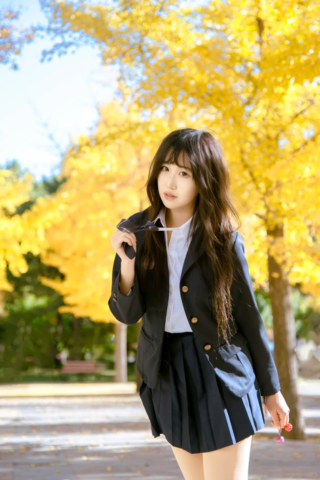 【🍂朝阳公园秋日心动警报！JK短裙×银杏雨，清