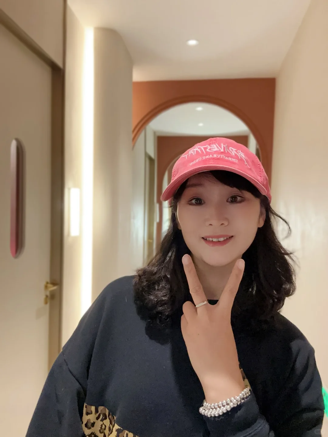 素颜出门探店 做完换了一张脸