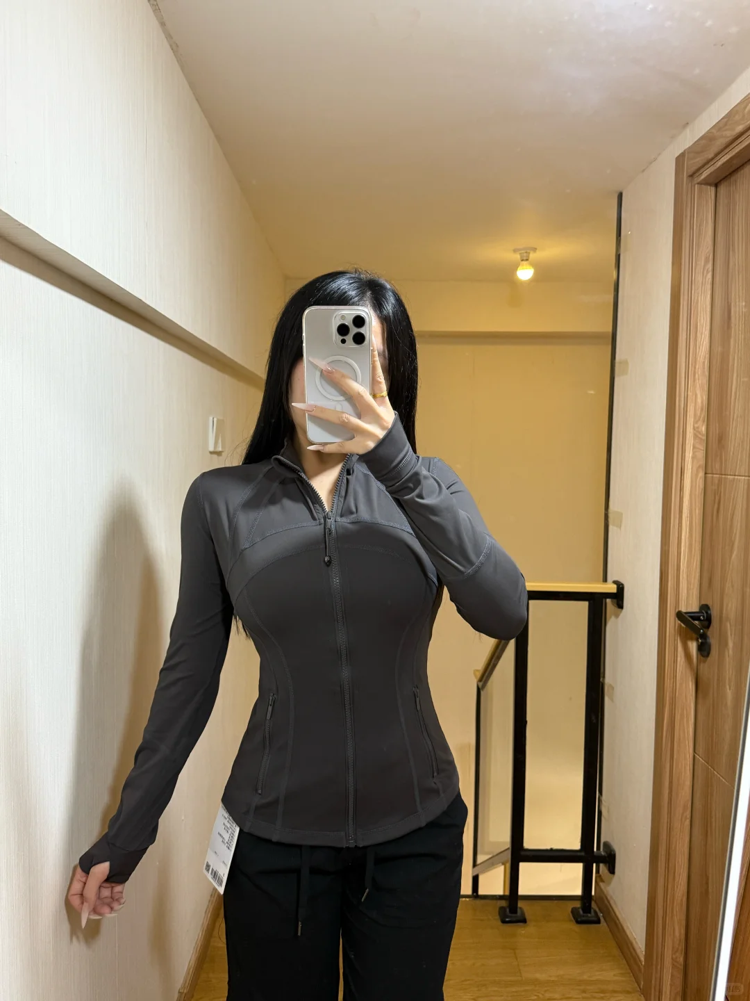 今晚和crush一起健身要穿哪个颜色呀 好纠结