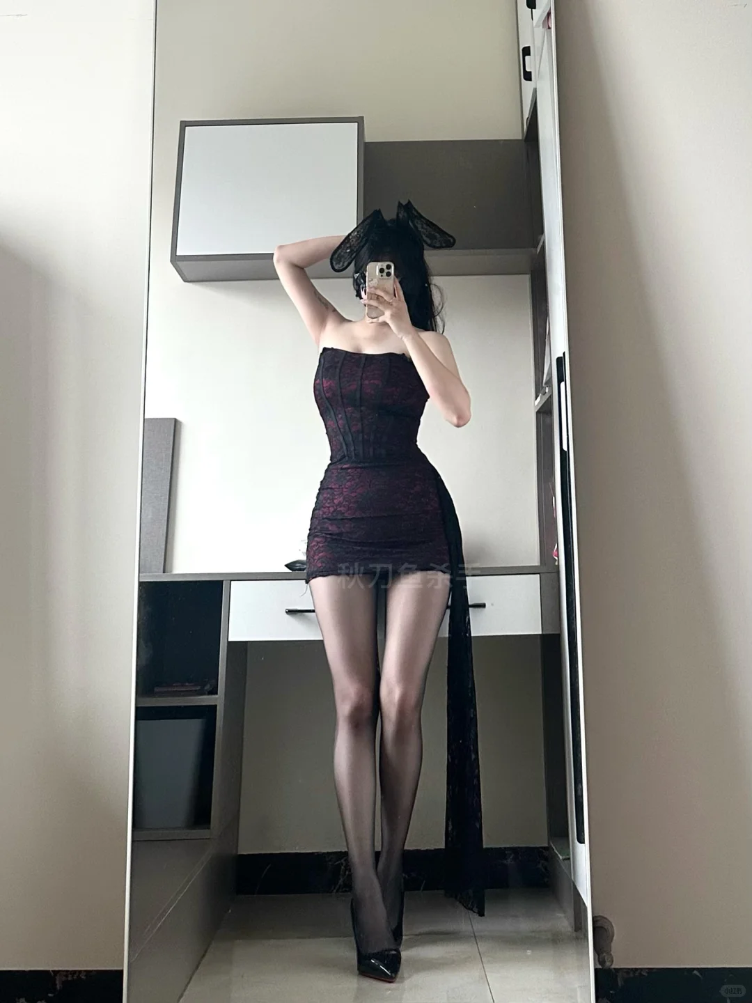 今天来个小性感裙子穿搭！