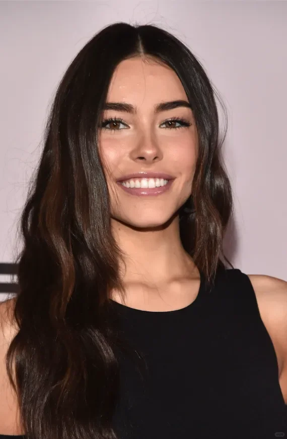 “啤酒妹”星光熠熠