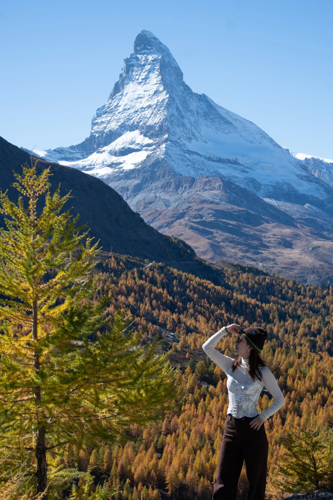 把鱼骨胸衣穿去轻徒步？5小时后…真香了！