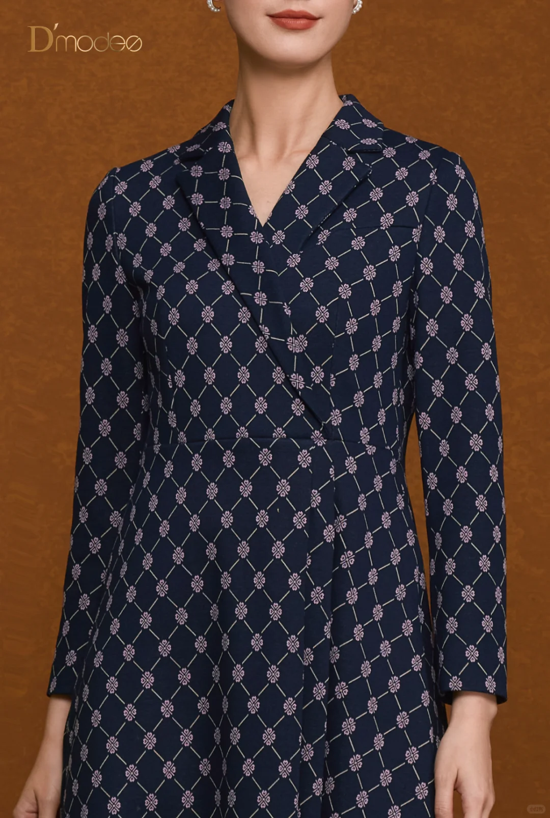 Dmodes黛玛诗·蓝幕格序