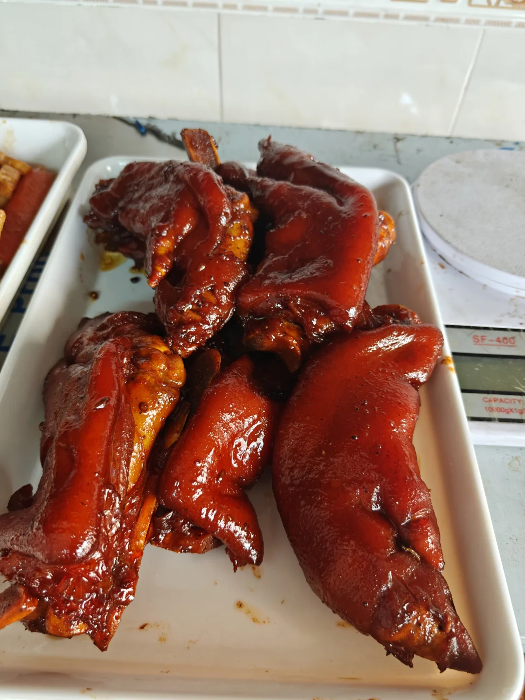 罗文市场，甜辣的鸭货