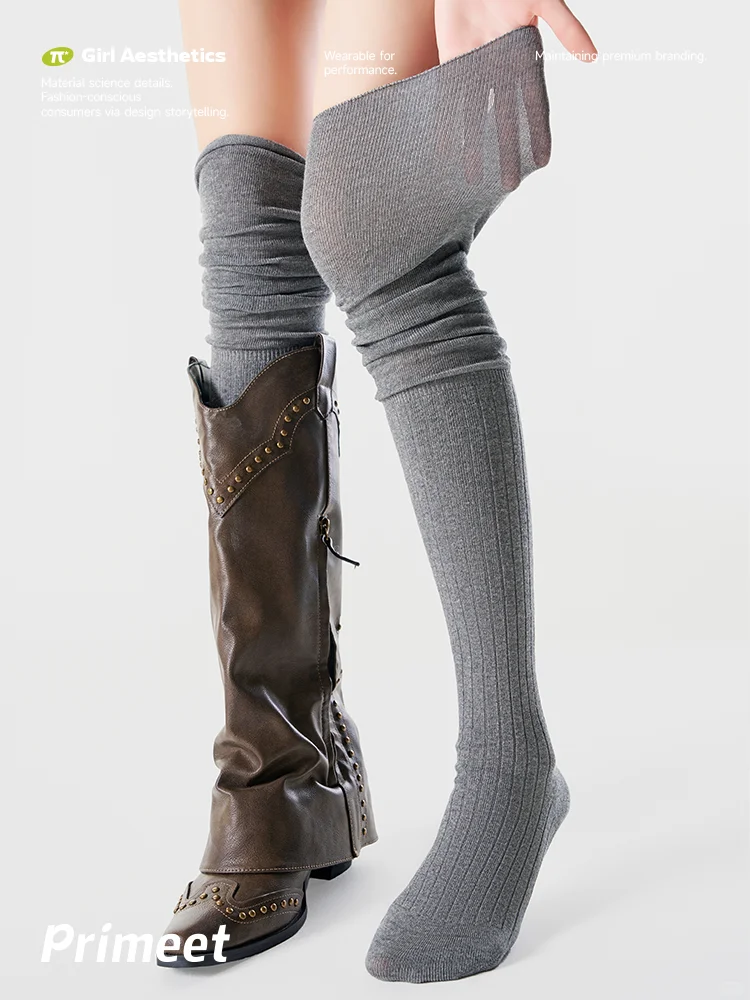 超绝鞋袜穿搭！必不可少的灰色过膝袜🍂