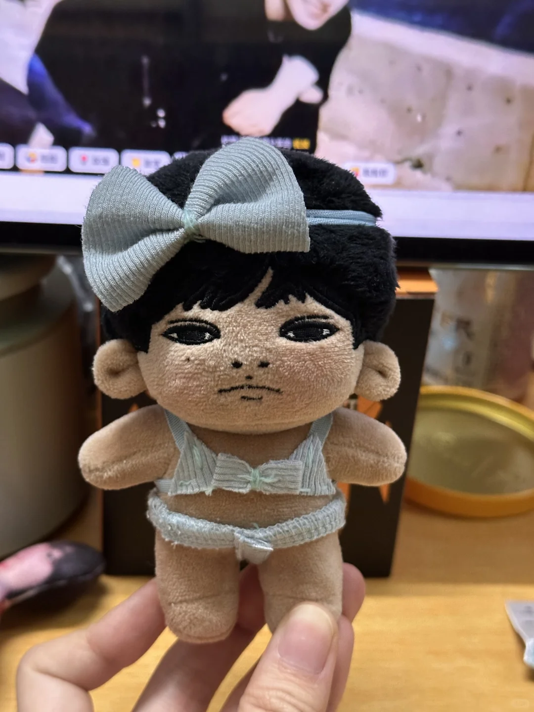 发狠了忘情了！