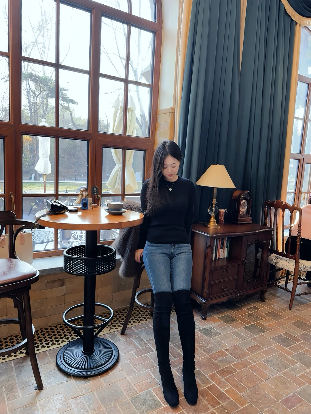 过膝靴超级好穿 显腿细不掉筒