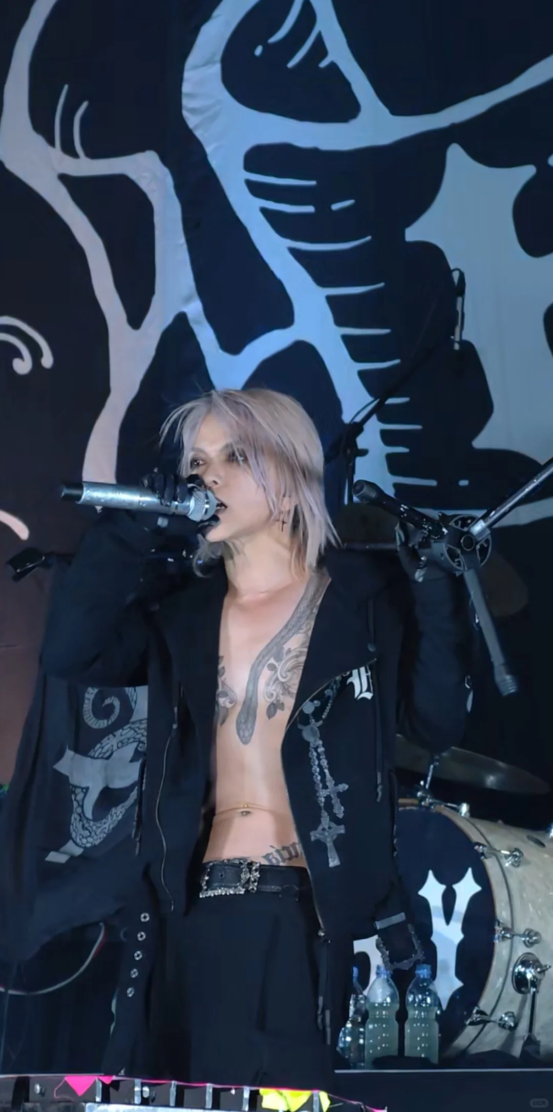 不要再说宝宝老了，这直出不比小年轻差🥹