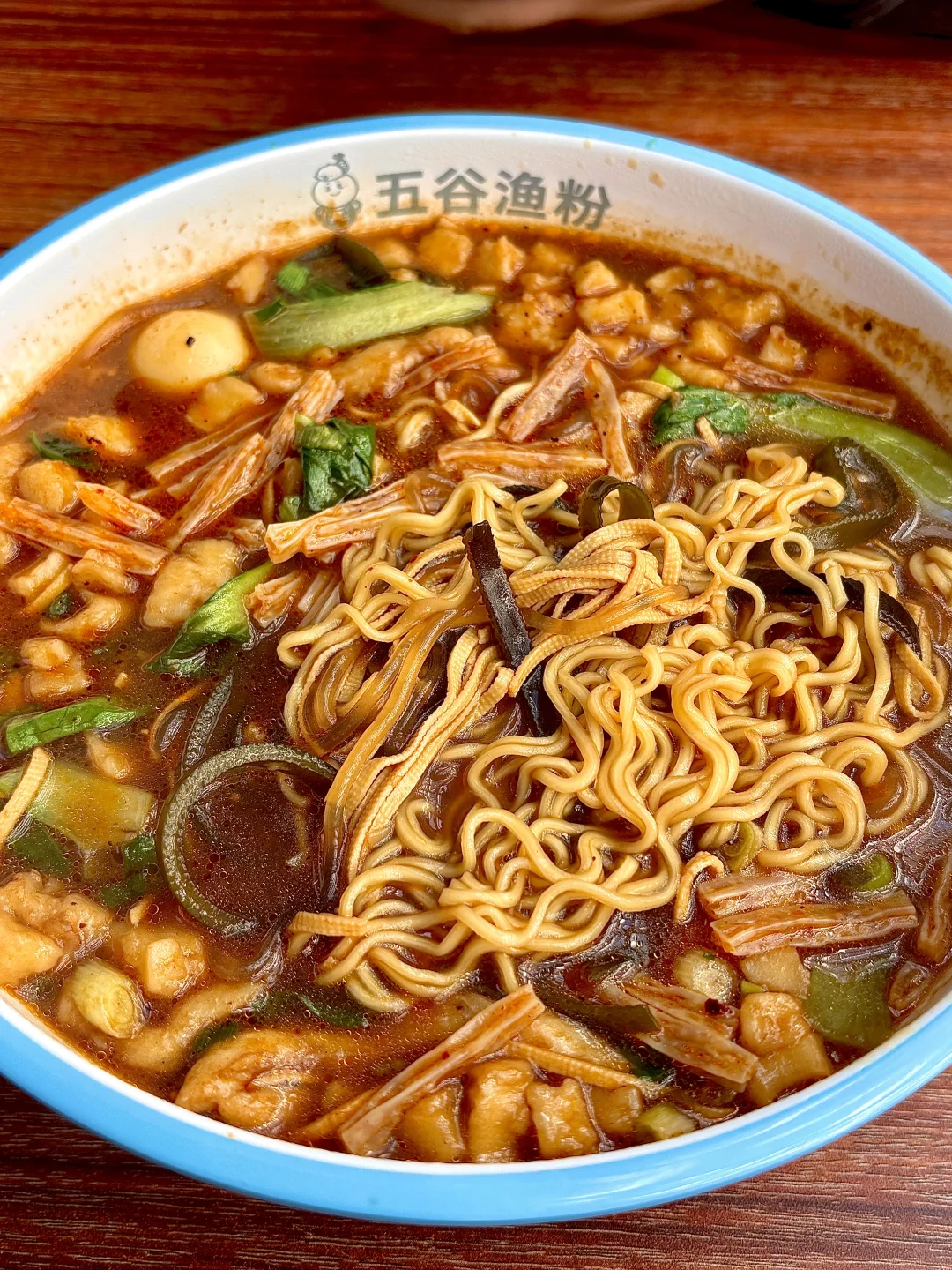 山科丨A餐三楼煮馍新品黑鸭味煮馍！