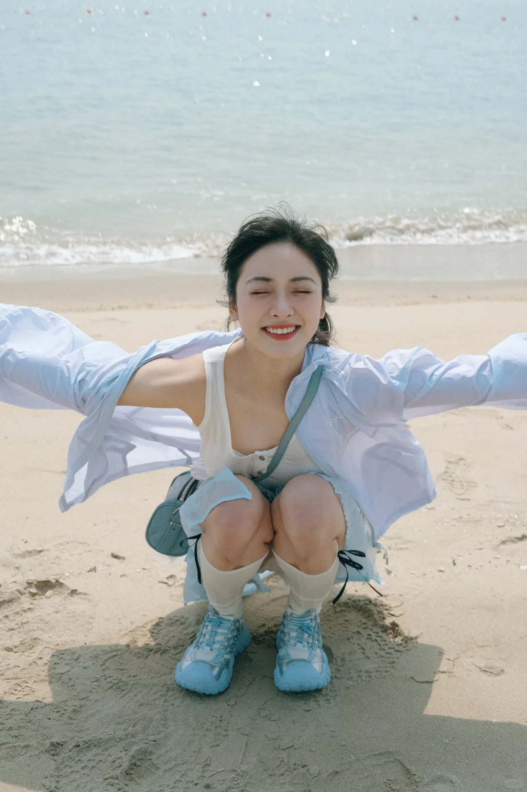跟着沈月生命力拍照🌊蓝色系丑萌鞋上大分