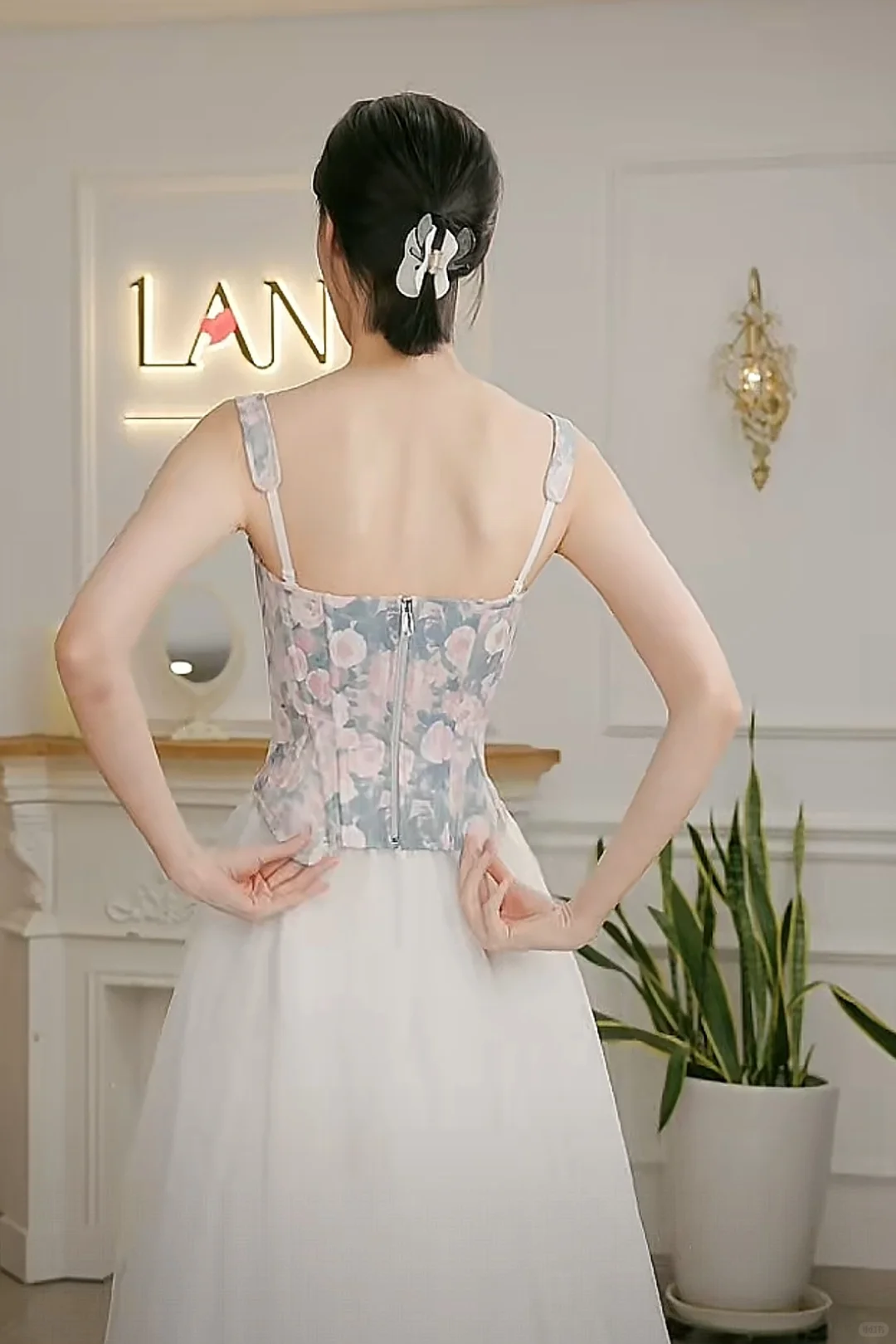 lanyi家10.9晚间场第一款彩蛋爱丽丝